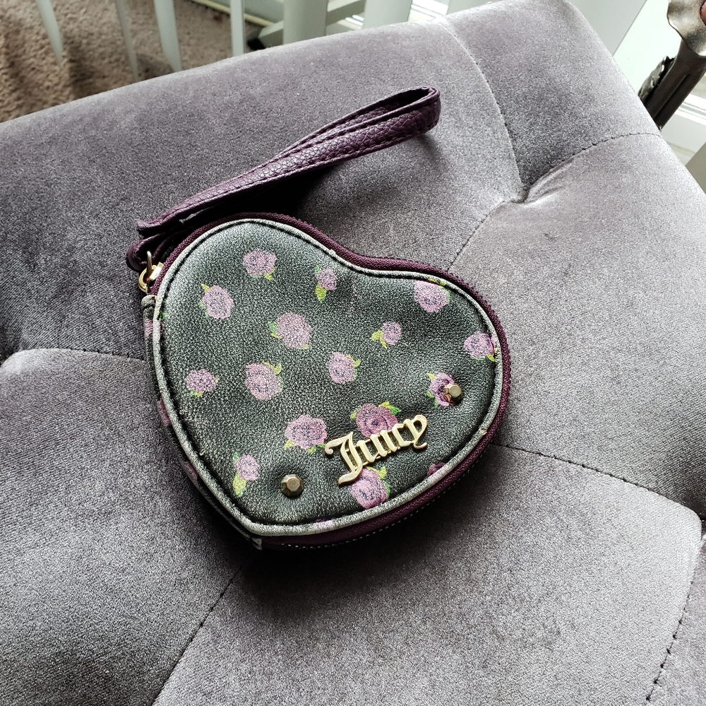 Juicy couture heart wristlet wallet